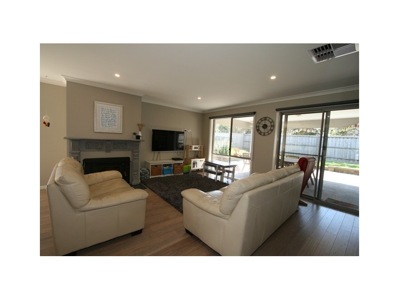 32 Grampian Boulevard, Cowes VIC 3922