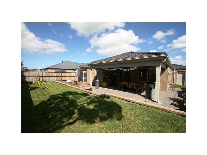 32 Grampian Boulevard, Cowes VIC 3922