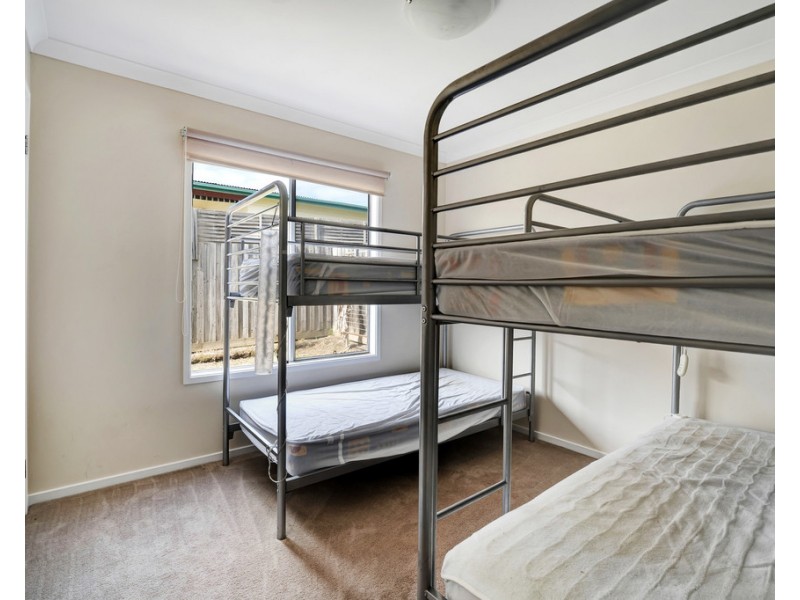 15 Lawrence Avenue, Cowes VIC 3922