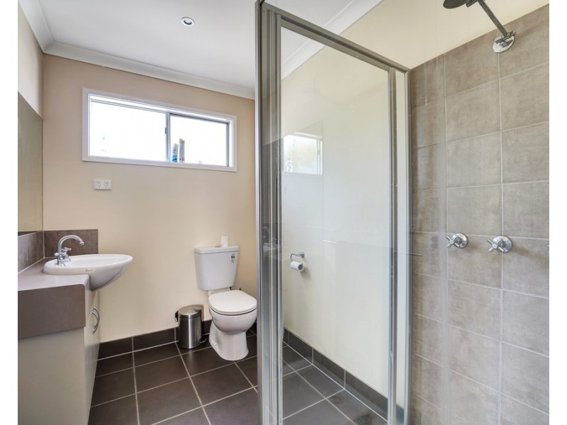 15 Lawrence Avenue, Cowes VIC 3922