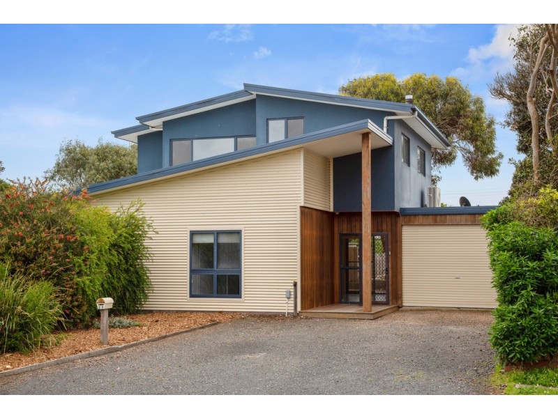 26 Kendall Avenue, Cape Woolamai VIC 3925
