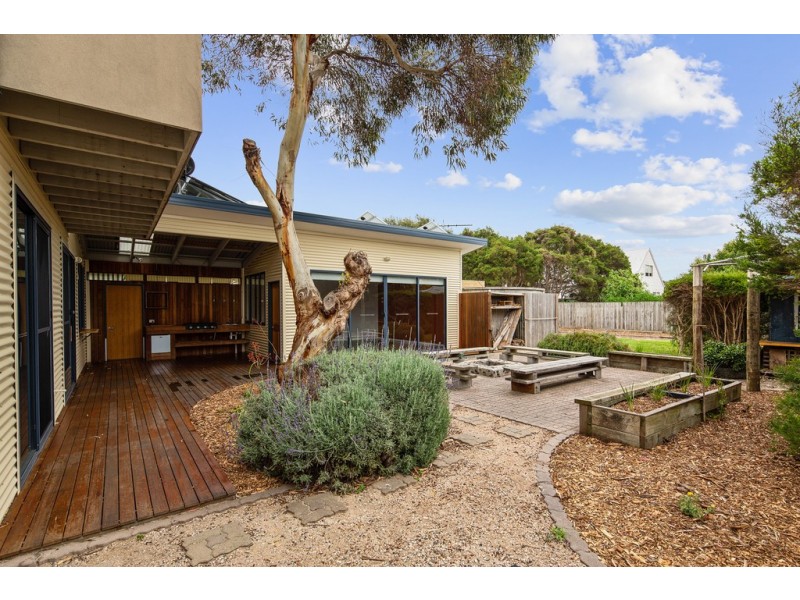 26 Kendall Avenue, Cape Woolamai VIC 3925