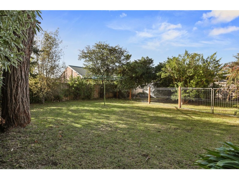 9 Robert Drive, Cowes VIC 3922