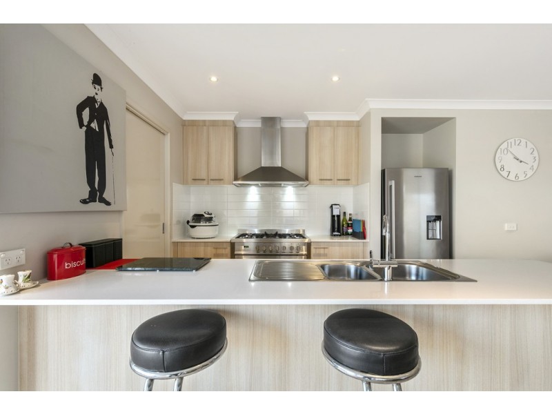 63 Grampian Boulevard, Cowes VIC 3922