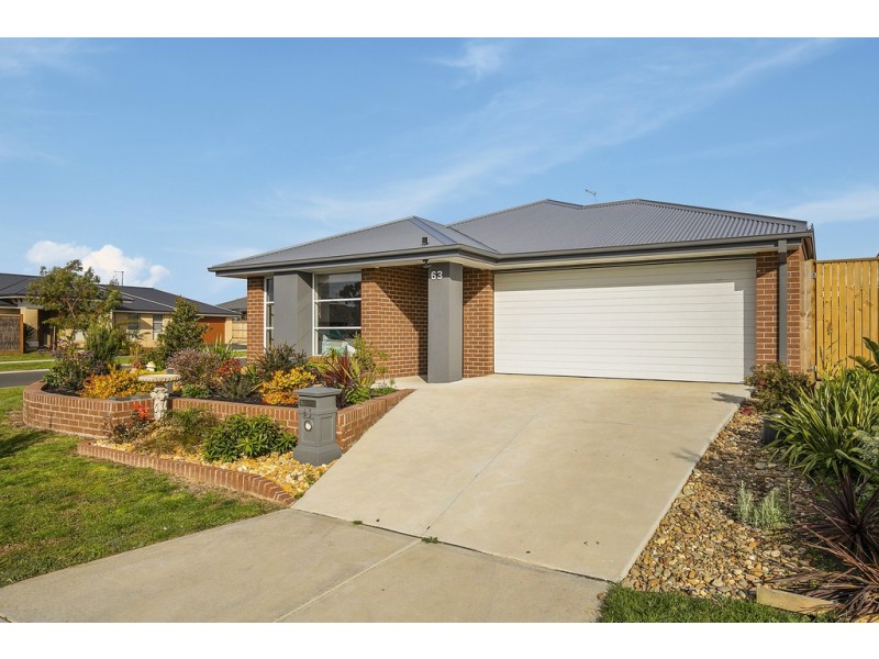 63 Grampian Boulevard, Cowes VIC 3922