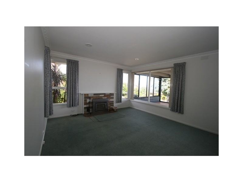 10 The Mount Drive, San Remo VIC 3925