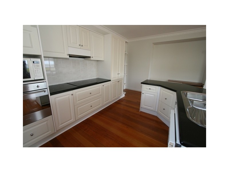 10 The Mount Drive, San Remo VIC 3925