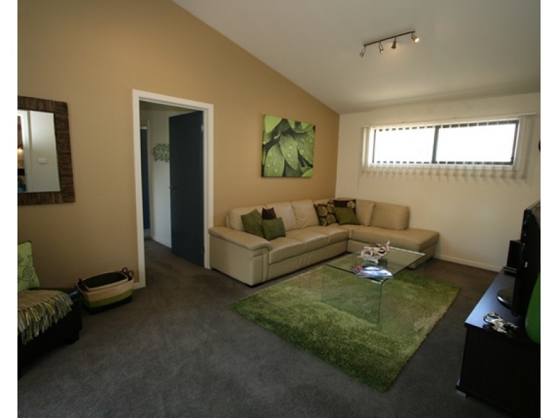 19 Norman Drive, Cowes VIC 3922
