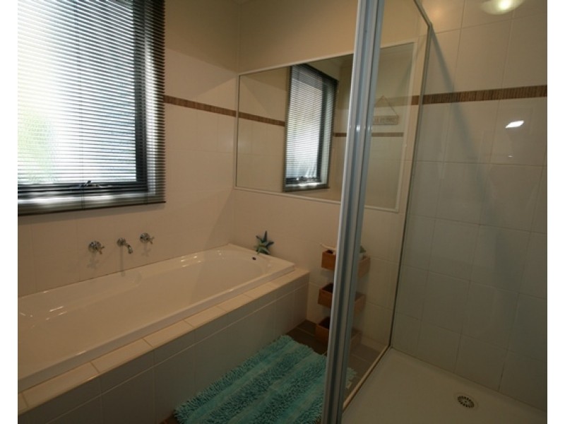 19 Norman Drive, Cowes VIC 3922