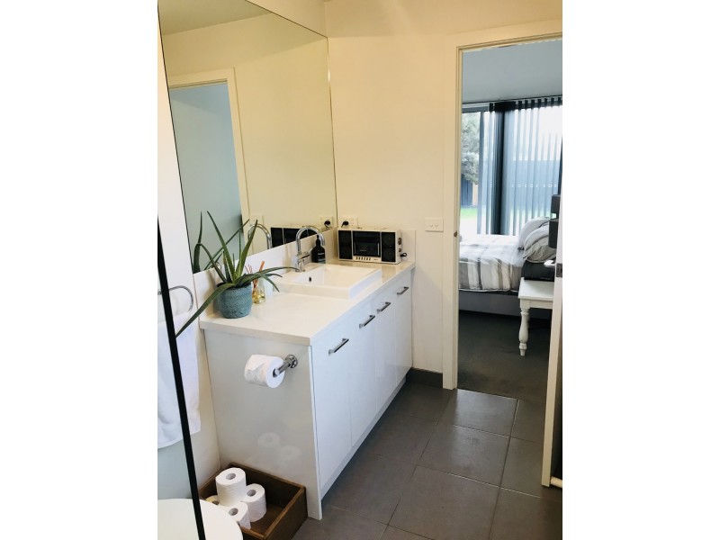 23 Malcalm Avenue, Surf Beach VIC 3922