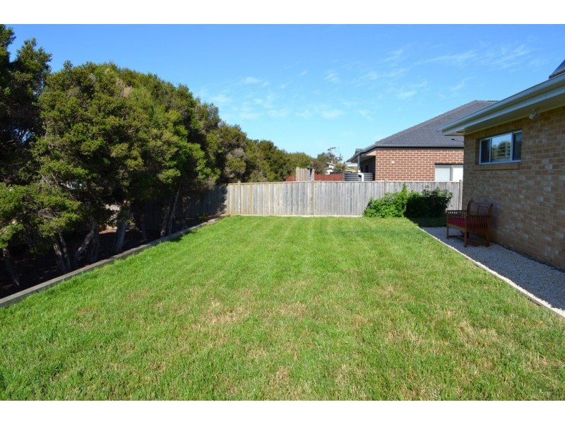 12 Boobook Grove, Cowes VIC 3922