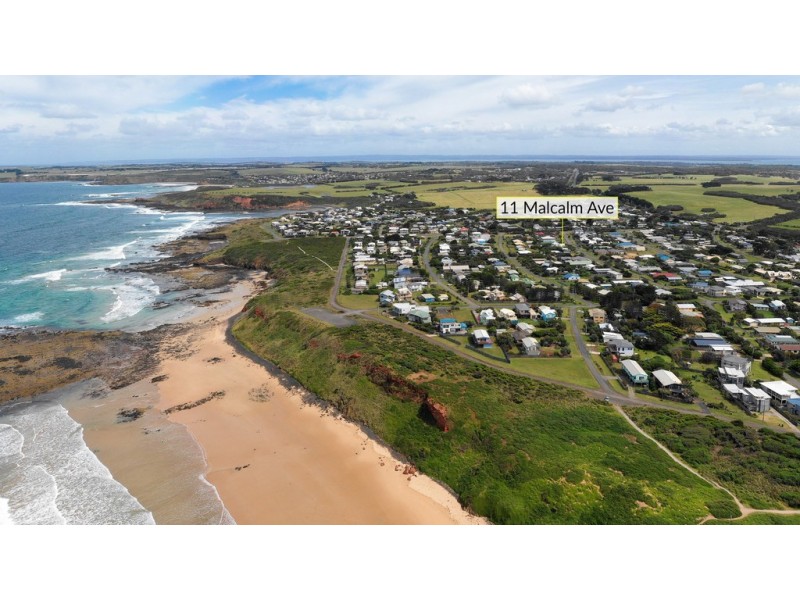 11 Malcalm Avenue, Surf Beach VIC 3922