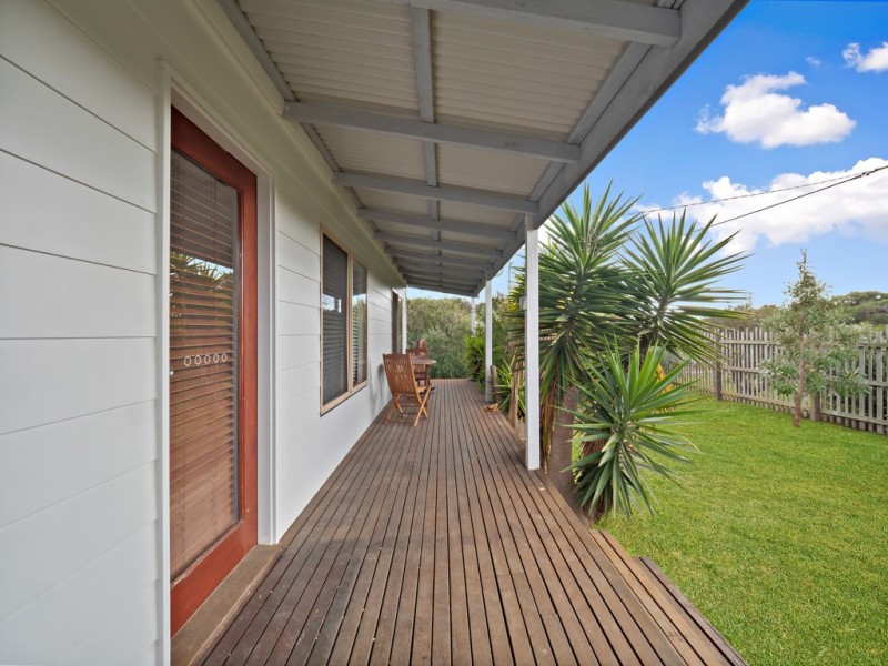 19 Sinclair Avenue, Surf Beach VIC 3922