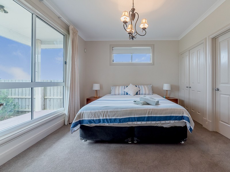 16 Anthony Court, Cowes VIC 3922