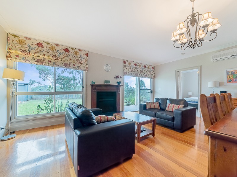 16 Anthony Court, Cowes VIC 3922