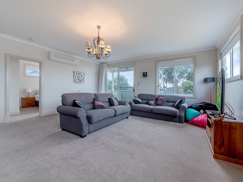 16 Anthony Court, Cowes VIC 3922