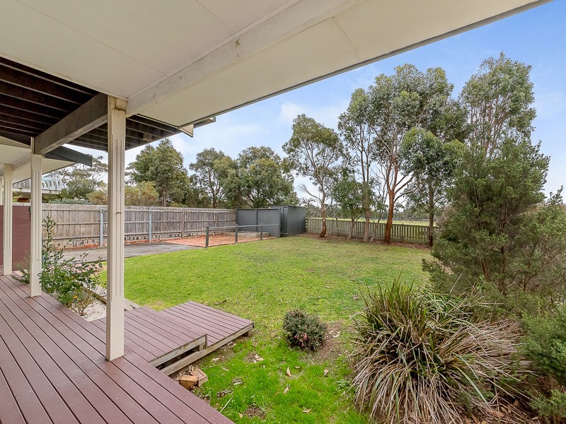 16 Anthony Court, Cowes VIC 3922