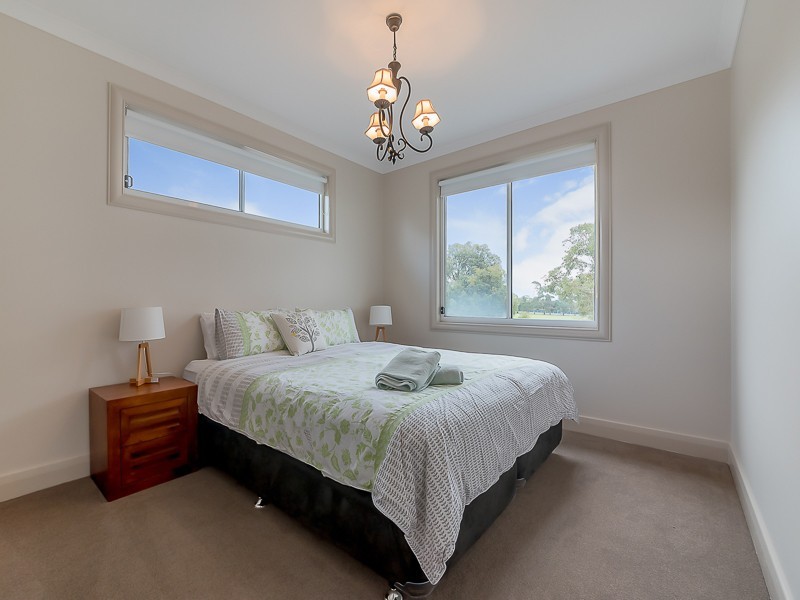 16 Anthony Court, Cowes VIC 3922