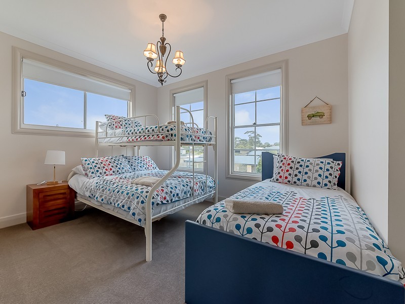 16 Anthony Court, Cowes VIC 3922