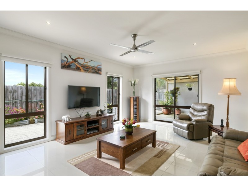 6 Roderick Close, Cowes VIC 3922