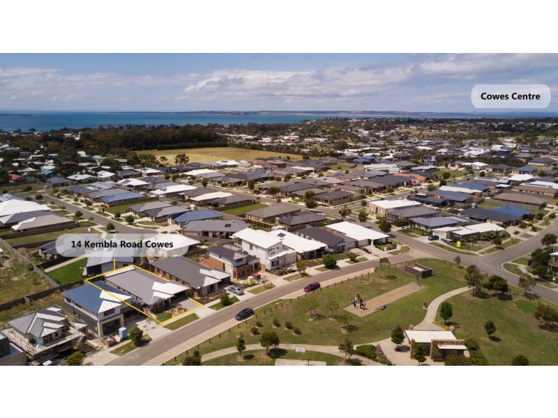 14 Kembla Road, Cowes VIC 3922