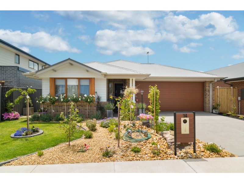 14 Kembla Road, Cowes VIC 3922