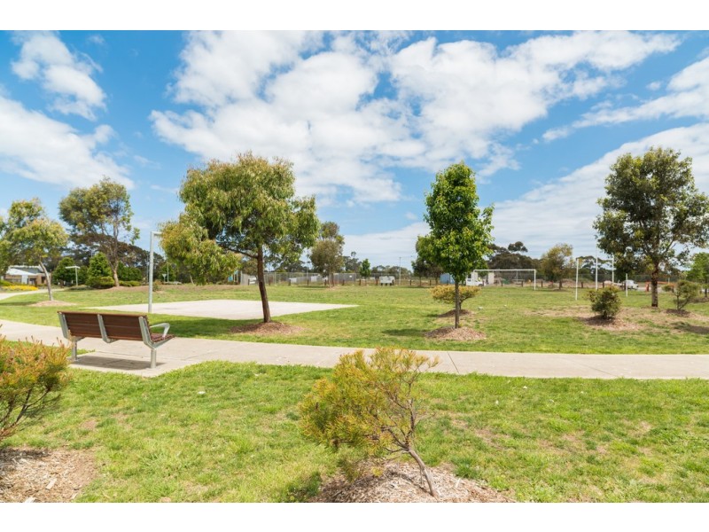 14 Kembla Road, Cowes VIC 3922