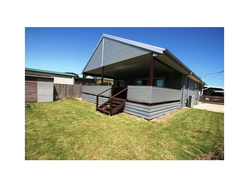2 Pinedale Avenue, Cape Woolamai VIC 3925