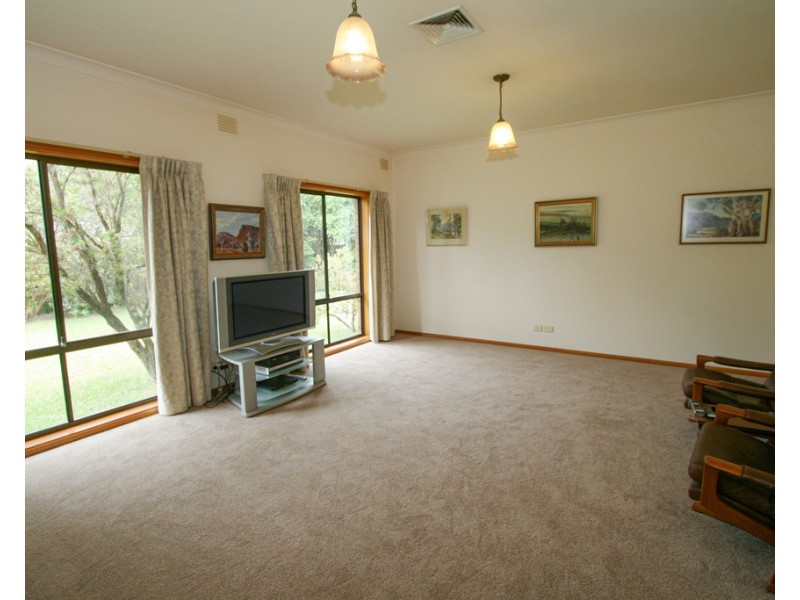 8 Gordon Street, Cowes VIC 3922