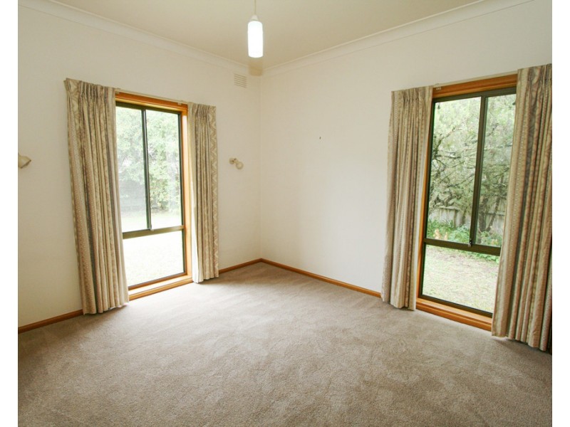 8 Gordon Street, Cowes VIC 3922