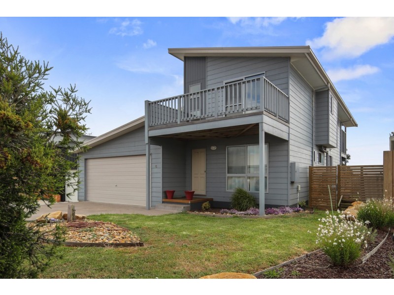 15 Waterford Drive, Cowes VIC 3922