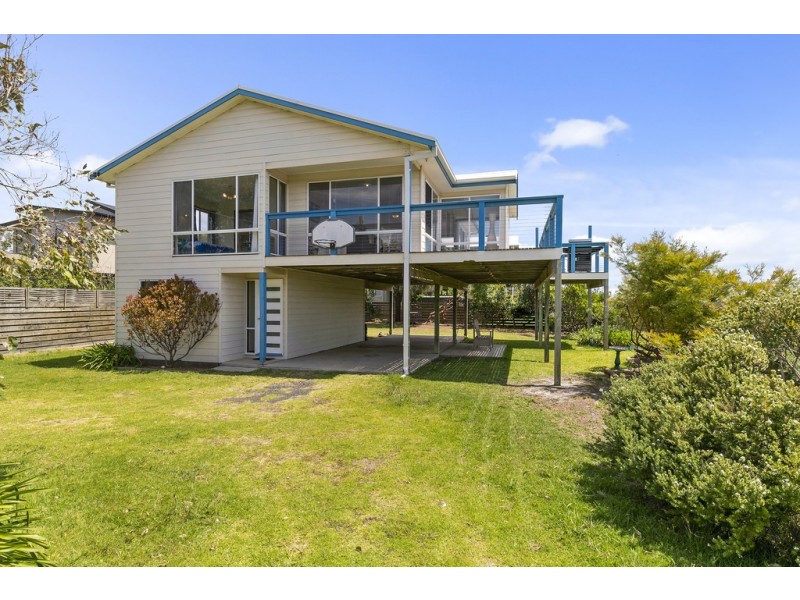 2 Milton Street, Cape Woolamai VIC 3925