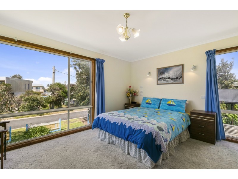 2 Milton Street, Cape Woolamai VIC 3925