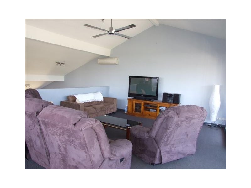 5 Carapooka Way, Cowes VIC 3922