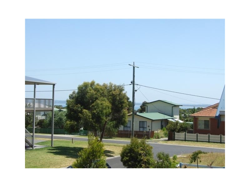 5 Carapooka Way, Cowes VIC 3922