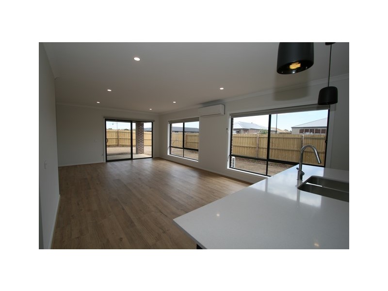 60 Boardwalk Boulevard, Cowes VIC 3922