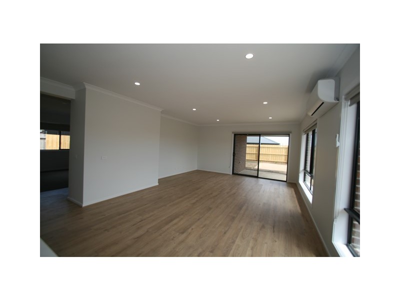 60 Boardwalk Boulevard, Cowes VIC 3922