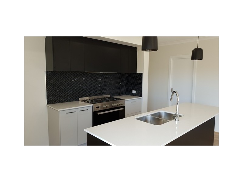 60 Boardwalk Boulevard, Cowes VIC 3922