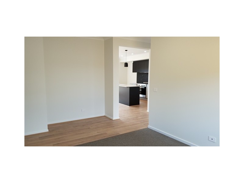 60 Boardwalk Boulevard, Cowes VIC 3922