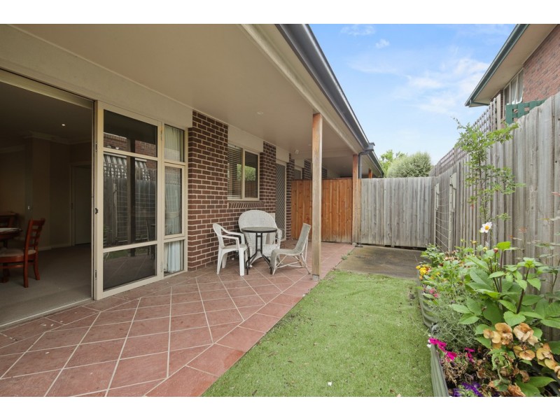 1/1a Leslie Avenue, Cowes VIC 3922