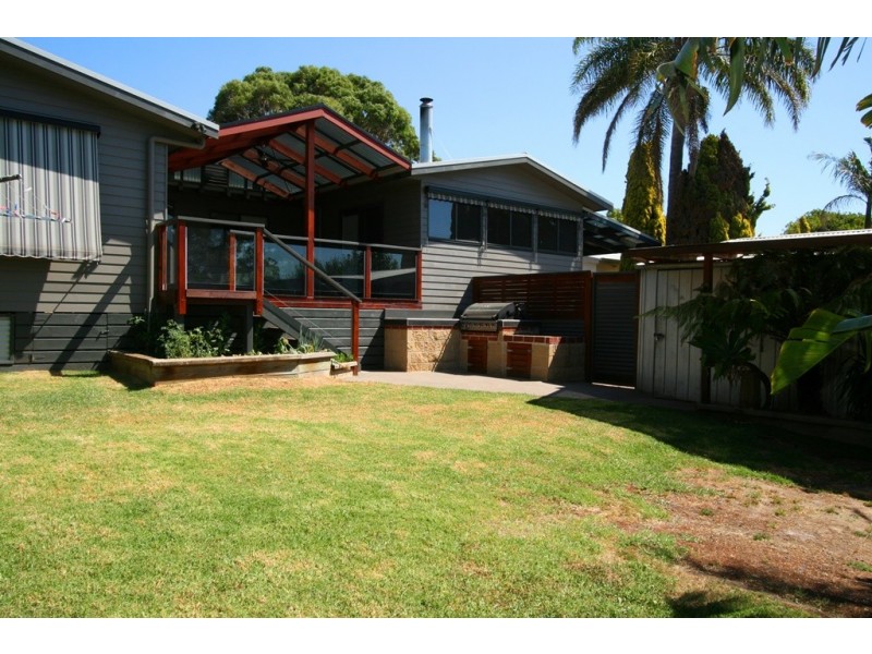 50 Wyndham Avenue, Cowes VIC 3922