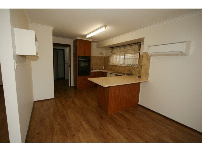 1 West Court, Cowes VIC 3922