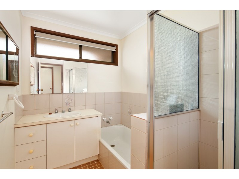 1 West Court, Cowes VIC 3922