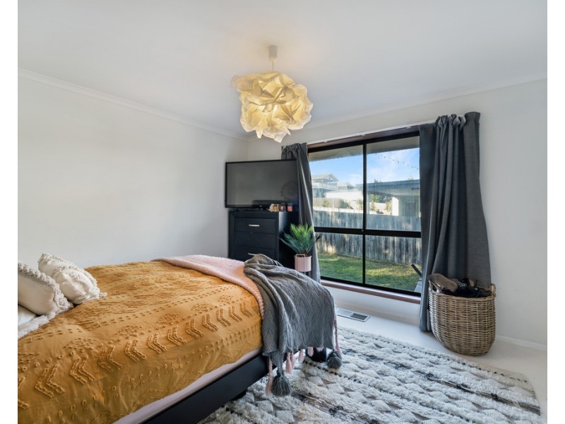 49 Red Rocks Road, Cowes VIC 3922