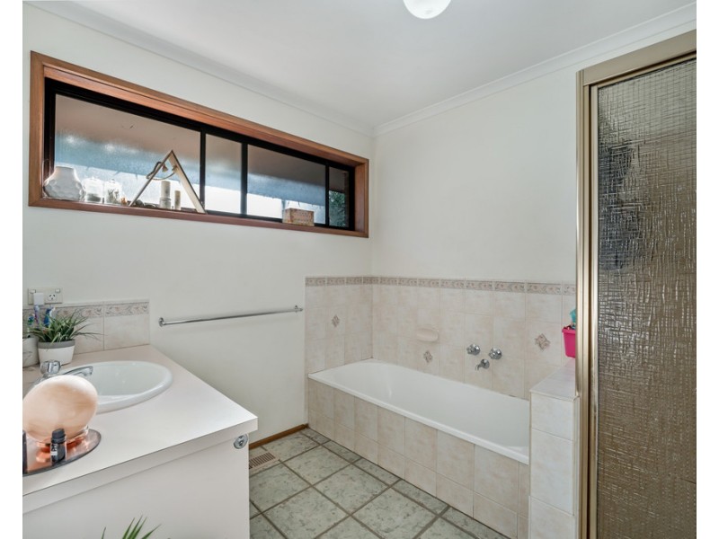 49 Red Rocks Road, Cowes VIC 3922