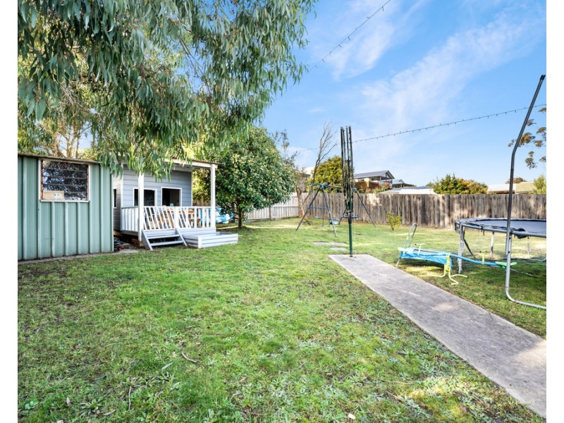 49 Red Rocks Road, Cowes VIC 3922