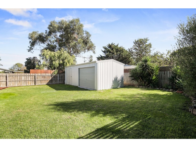 8 Sunderland Bay Road, Sunderland Bay VIC 3922