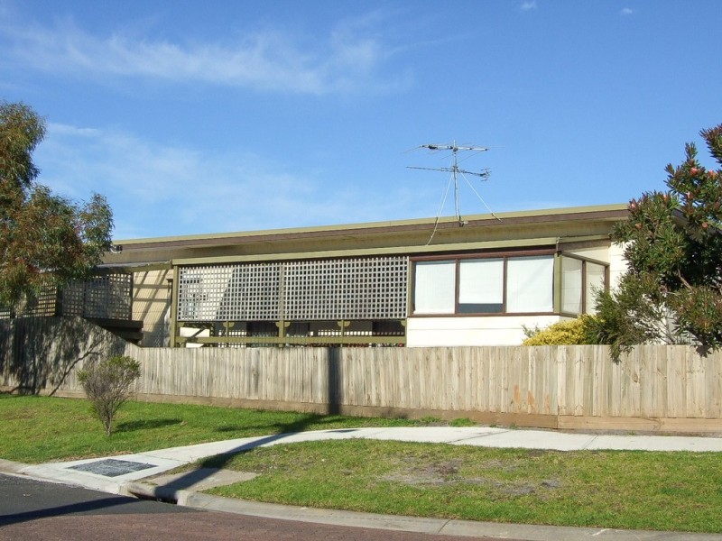103 McKenzie Road, Cowes VIC 3922