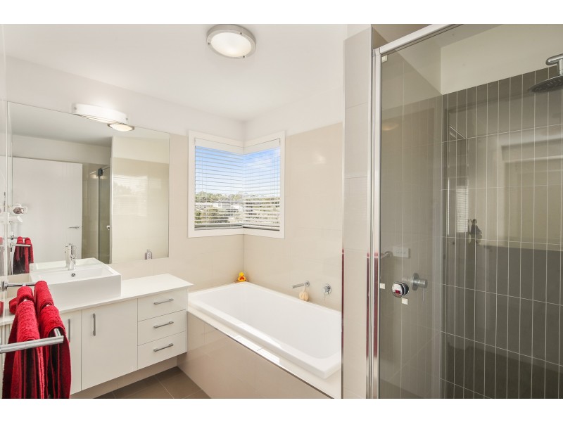 4 Lobelia Lane, Cowes VIC 3922