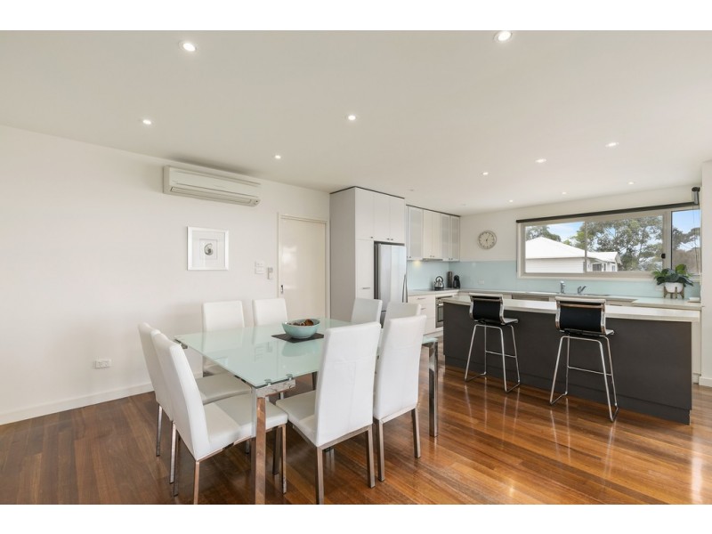 2/113 Church Street, Cowes VIC 3922